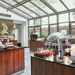 Hotel Hilton Garden Centre 4*