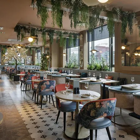 Hilton Garden Centre 4* Dublin