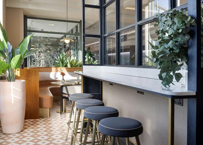 Hilton Garden Centre