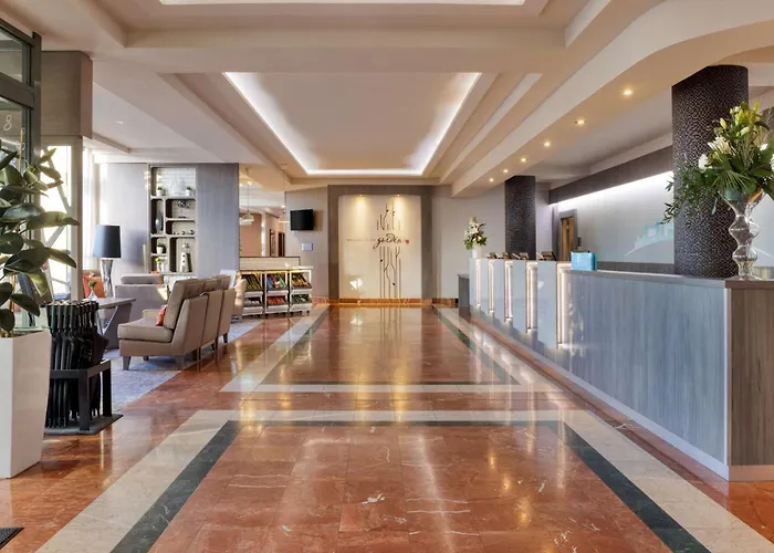 Hilton Garden Centre Otel