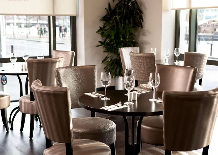 Hilton Garden Centre 4*