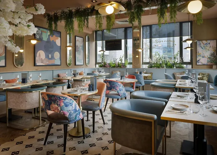 Hilton Garden Centre 4* دبلن
