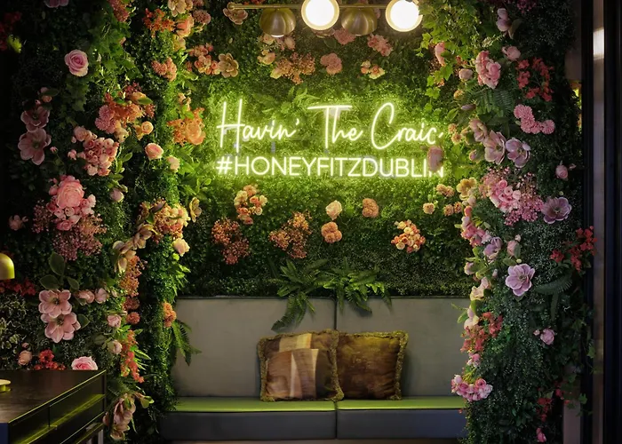Hilton Garden Centre Отель