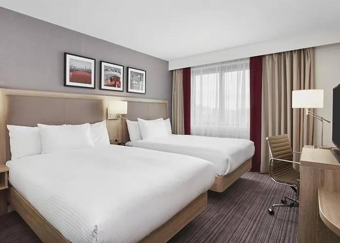 Hilton Garden Centre ホテル 4*