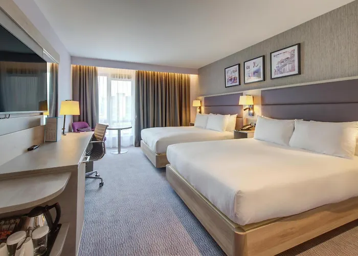 Hilton Garden Centre ホテル 4*