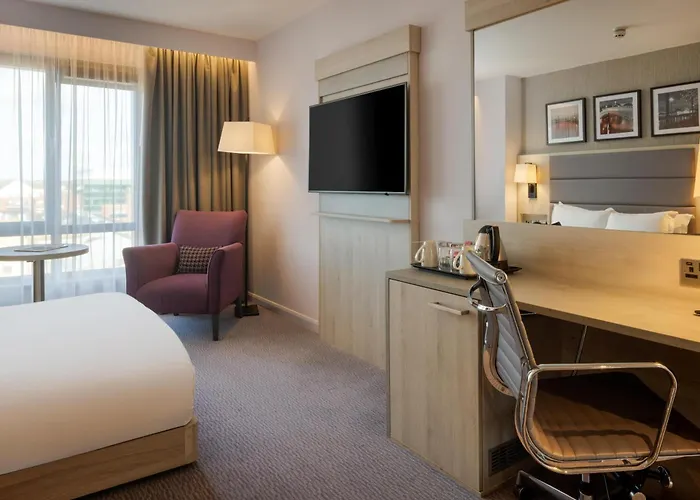 ホテル Hilton Garden Centre 4*