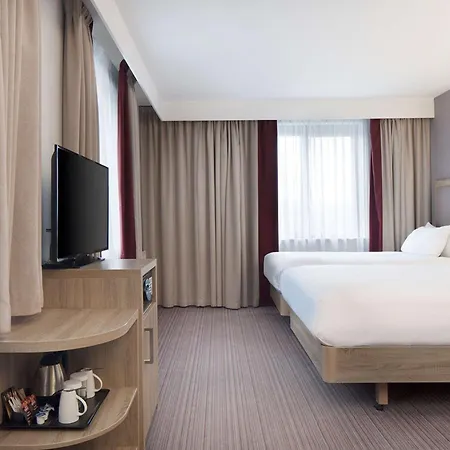 Hilton Garden Centre 4*