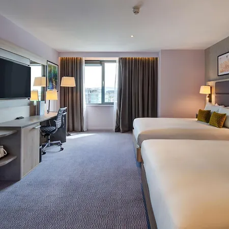 Hilton Garden Centre Hotel 4*