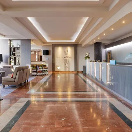 Hilton Garden Centre Hotel