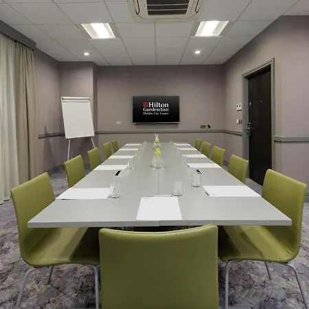 Hilton Garden Centre Hotel
