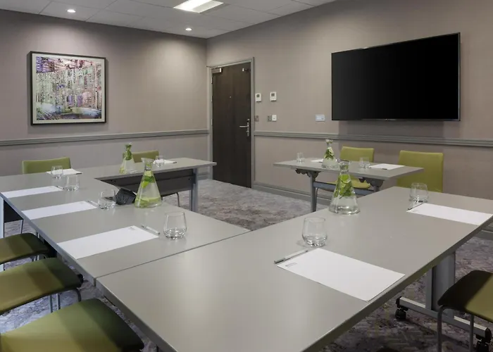 Hilton Garden Centre 4*