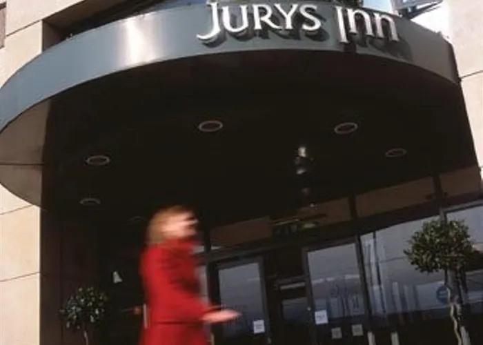 Hilton Garden Centre Hotel