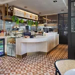 Hilton Garden Centre 4*
