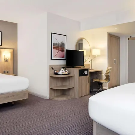 Hilton Garden Centre Hotel 4*