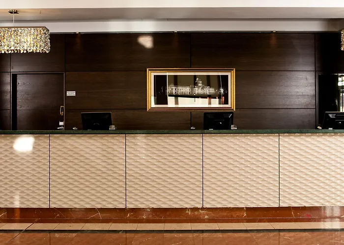 Hilton Garden Centre